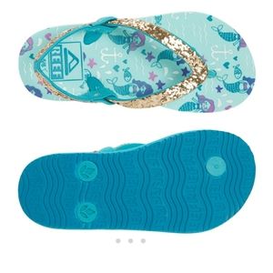 Reef girls NEW sandals size 9/10